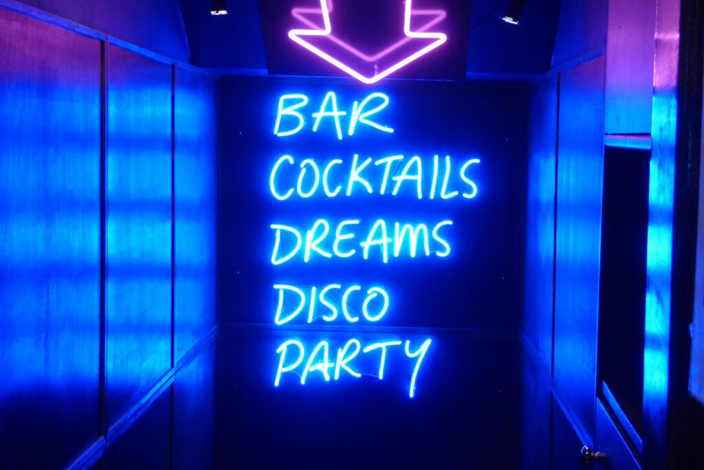 Neon bar sign